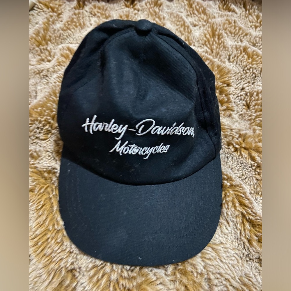Like new toddler Harley Davidson hat in size 2-4T